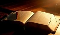 Los evangélicos abandonan la autoridad bíblica